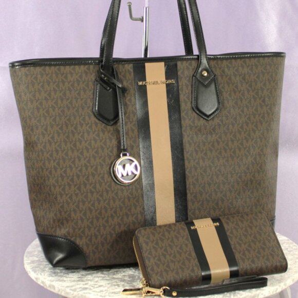 Michael Kors Jet Set Signature Tote Bag with Matching Wallet & Pouch - Picture 4 of 17